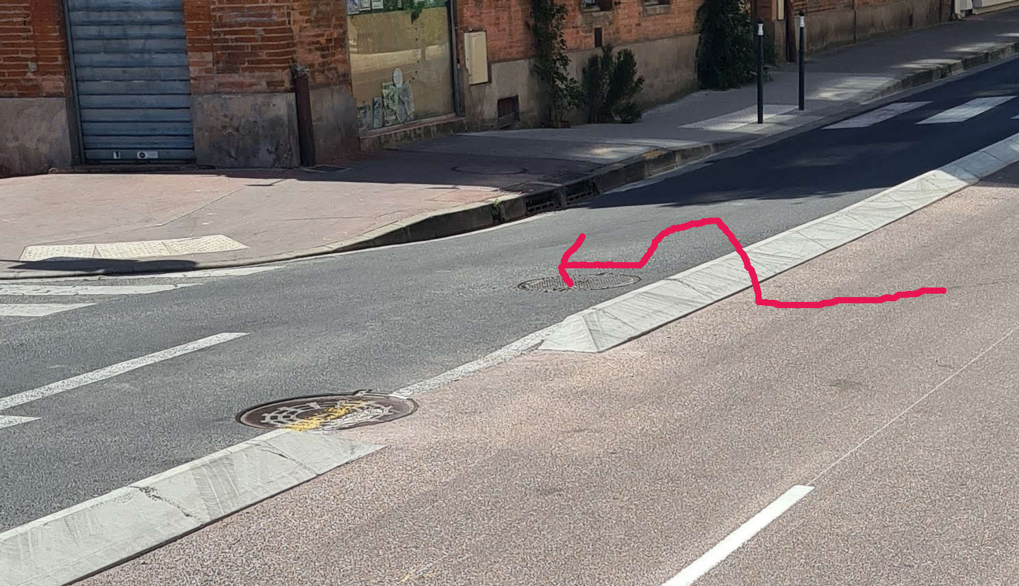 Sloped curbs