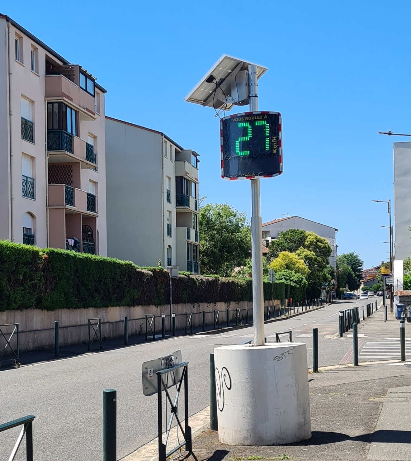 Speed sign